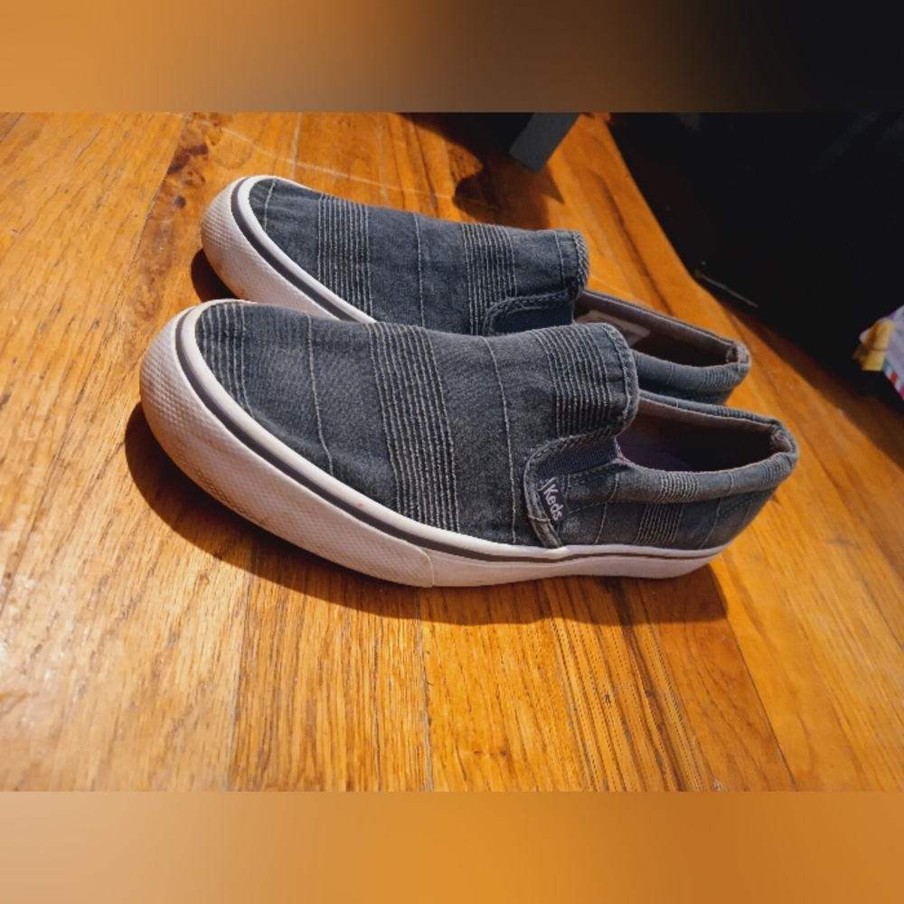 Keds - Picture 2 of 4